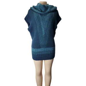 Jessica Simpson women's blue turtleneck sweater size XS